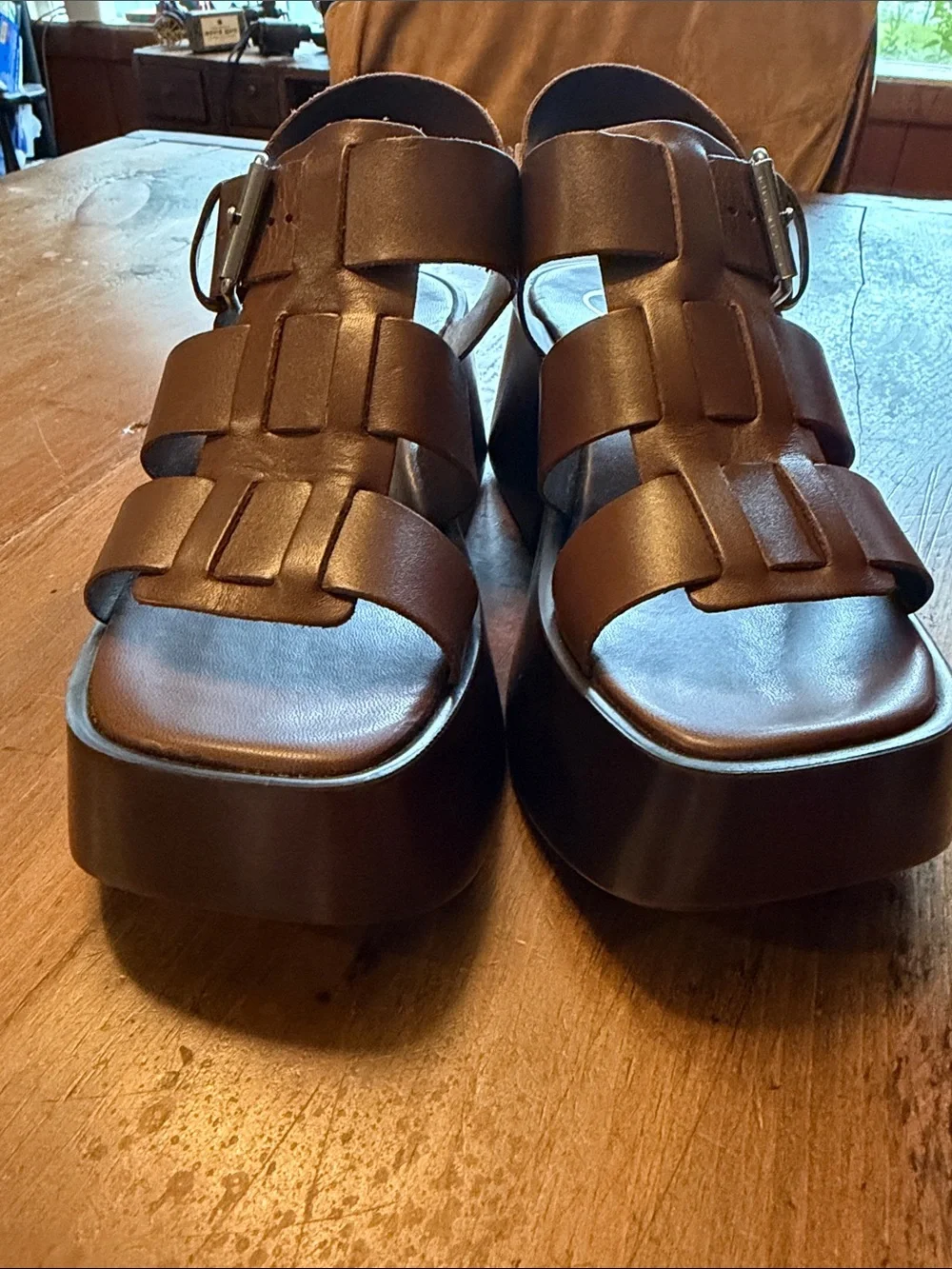 Candie’s chocolate Leather Laura Platform Sandal size 7/37
